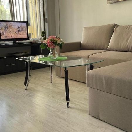 Апартаменты Lotos Apartament Бургас Экстерьер фото